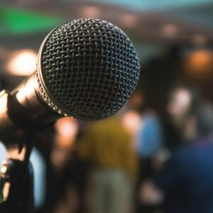silver corded microphone in shallow focus photography